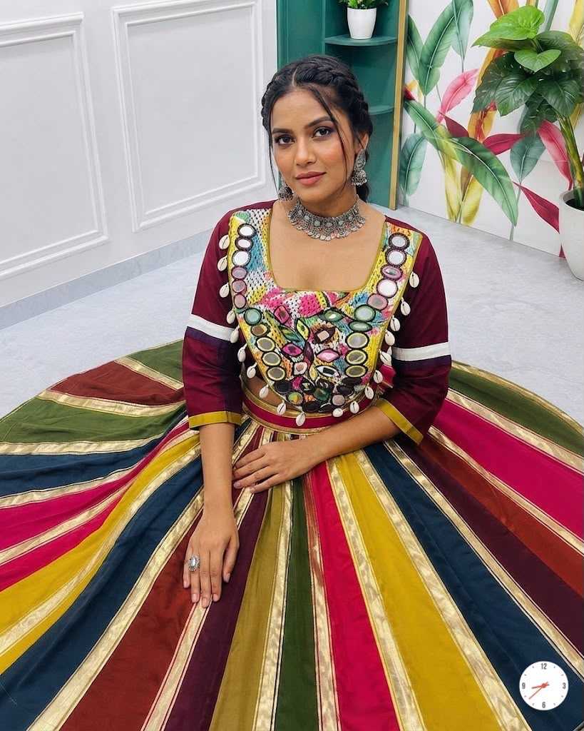 Kali Rayon Embroidered Lehenga