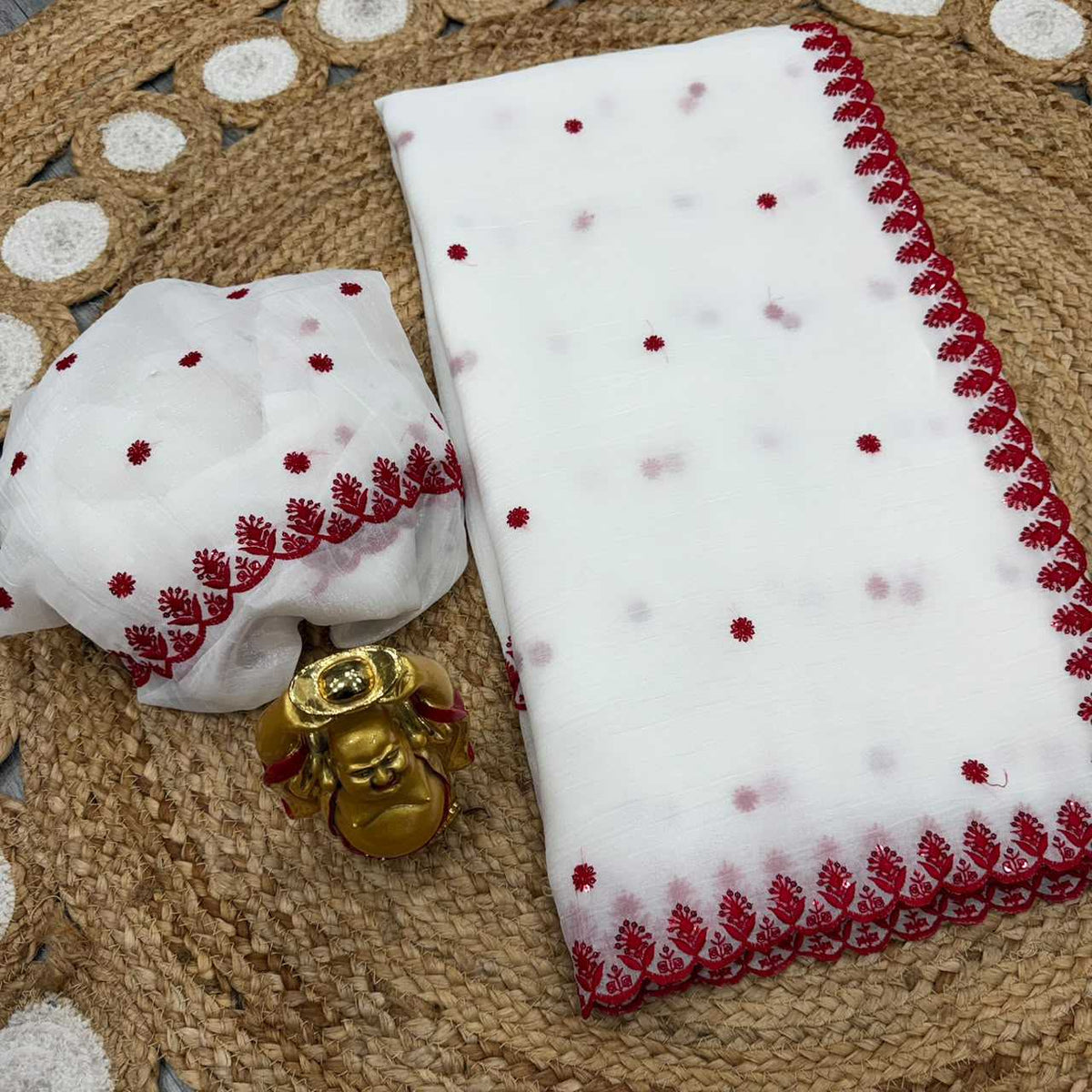Tails Crunchi Sequence Saree