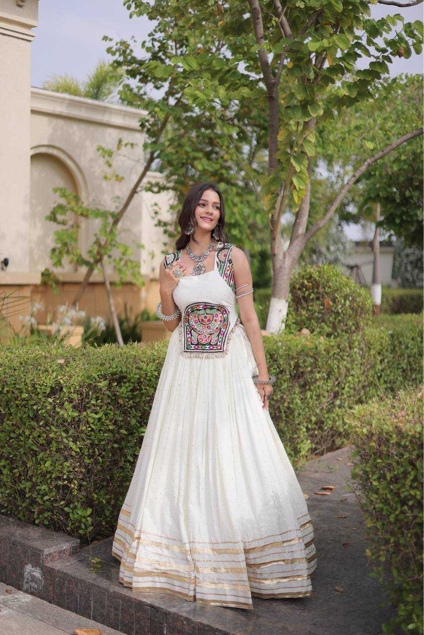 Rayon Designer Lehenga in Morpich