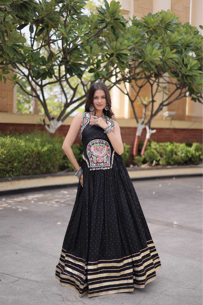 Rayon Designer Lehenga in Morpich