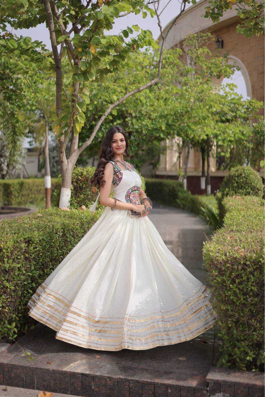 Rayon Designer Lehenga in Morpich