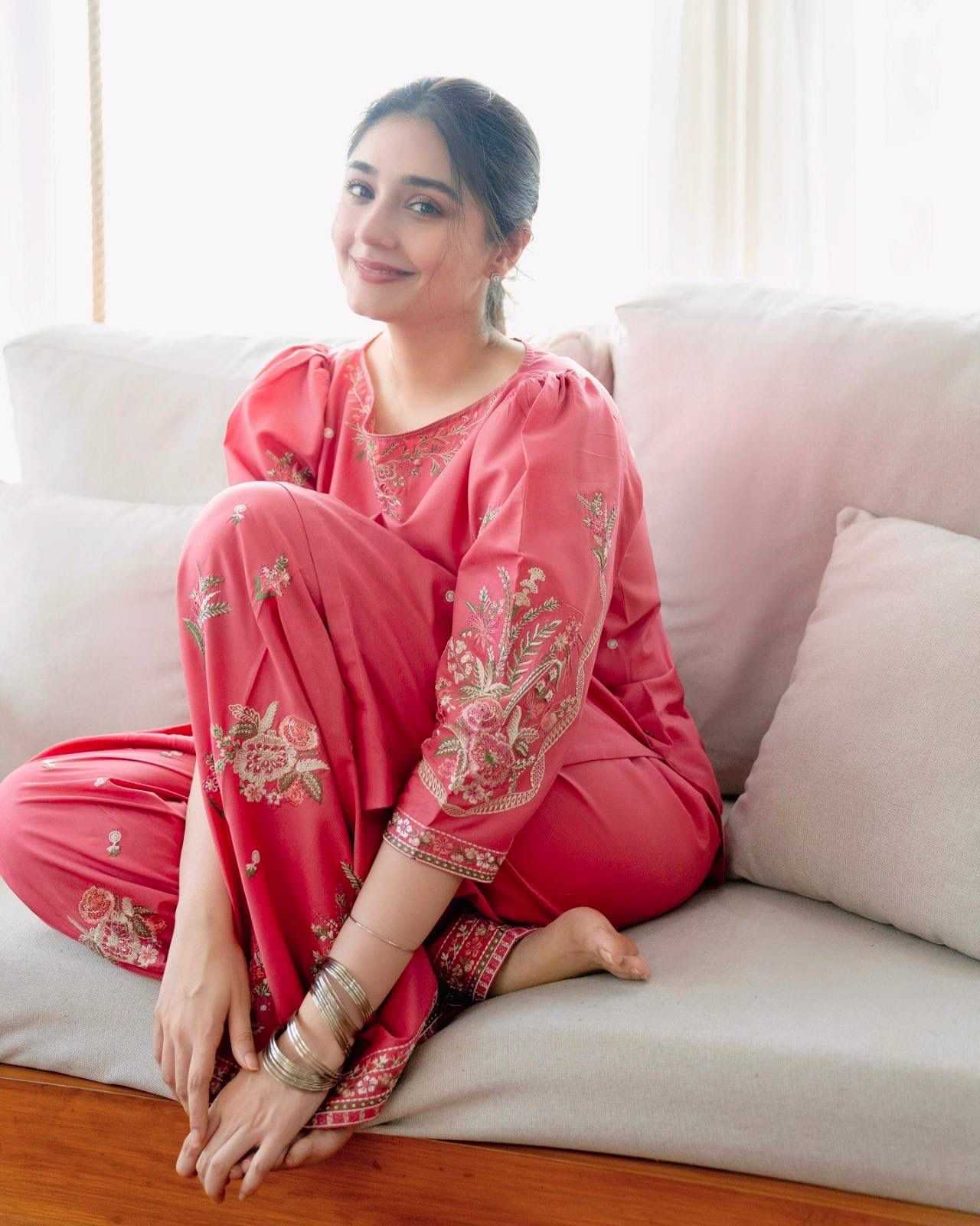 Heavy Roman Silk Embroidery Suit