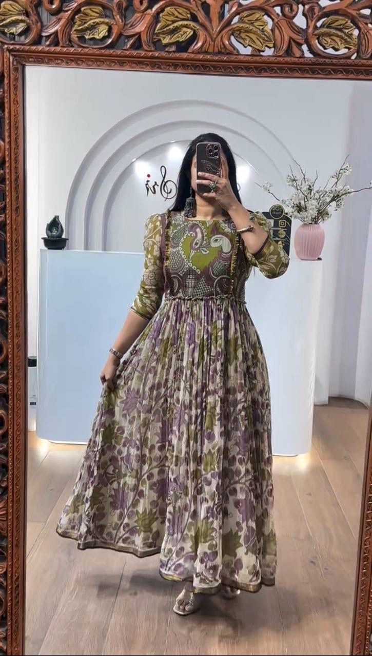 Kota Checks Printed Gown