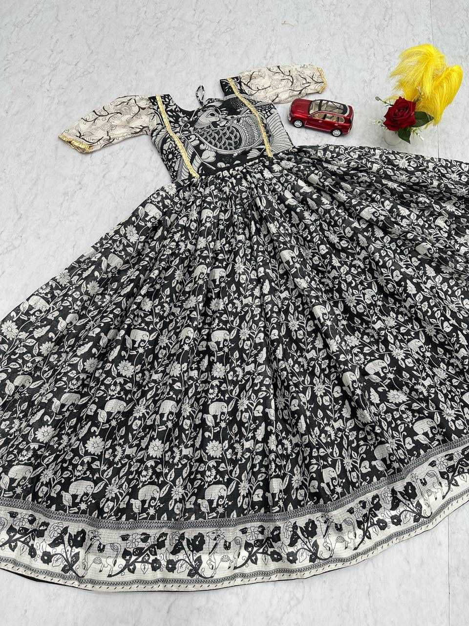 Kota Checks Printed Gown