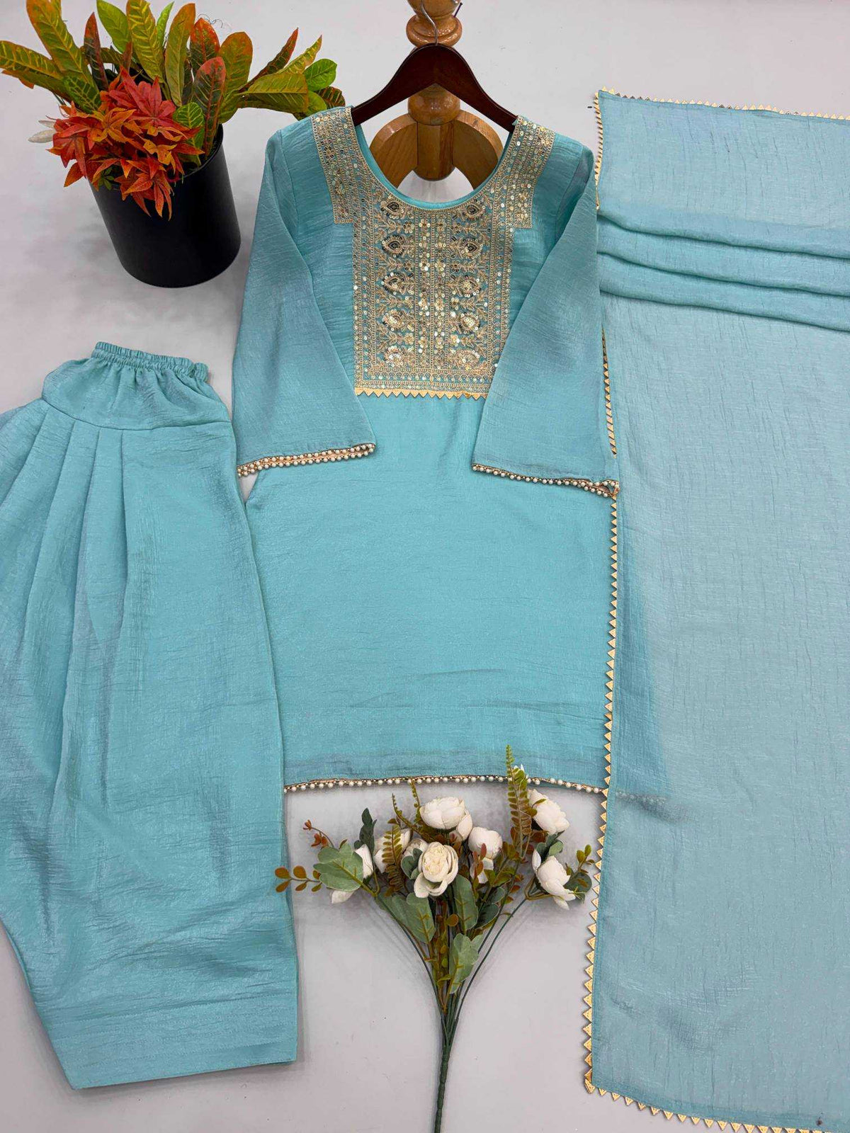 Crush Silk Embroidery Suit