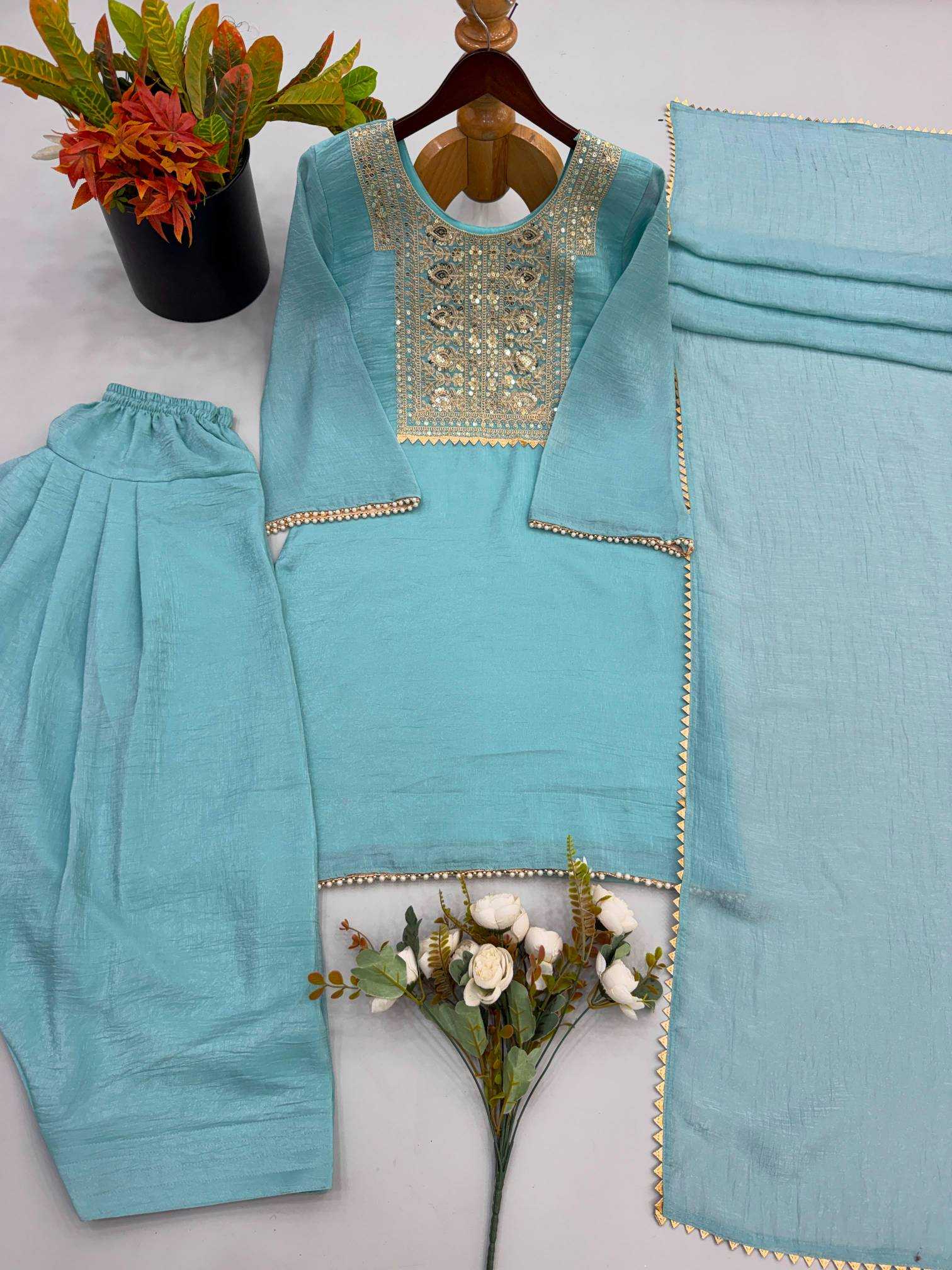 Crush Silk Embroidery Suit