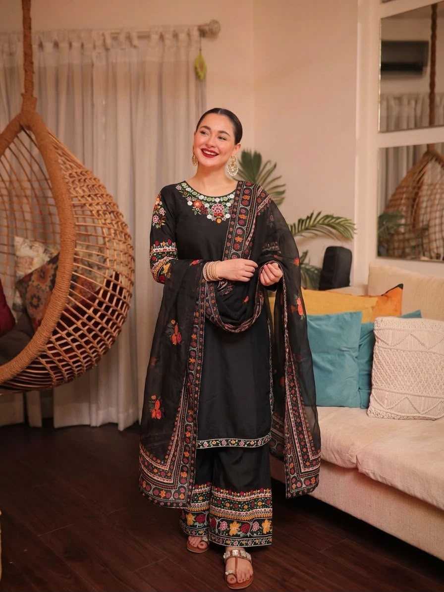 Embroidery Suit