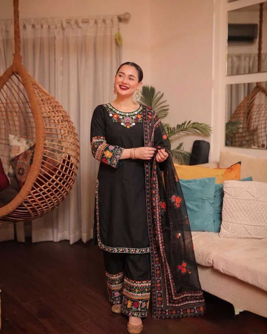 Embroidery Suit