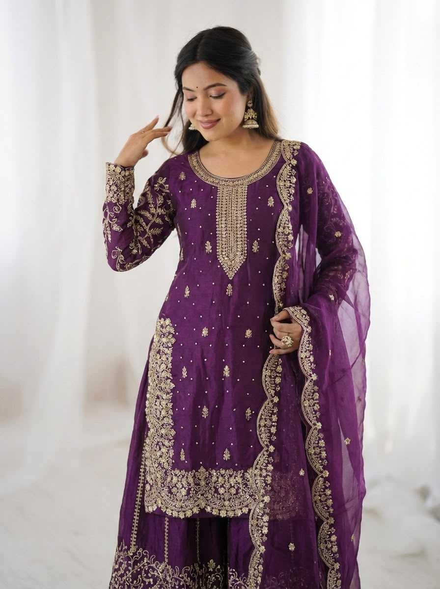 Fendy Embroidery Suit