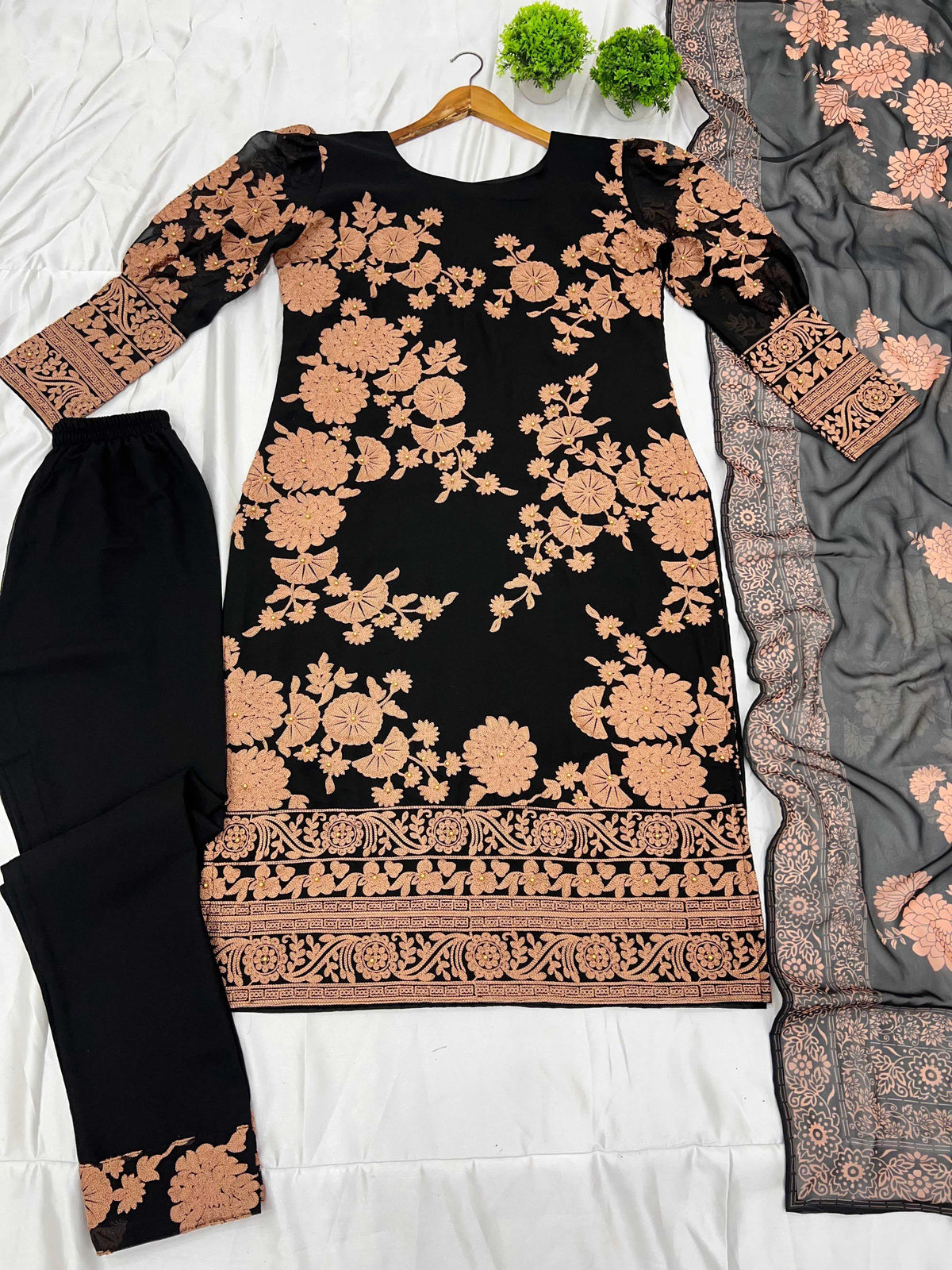 Georgette Embroidery Suit 411