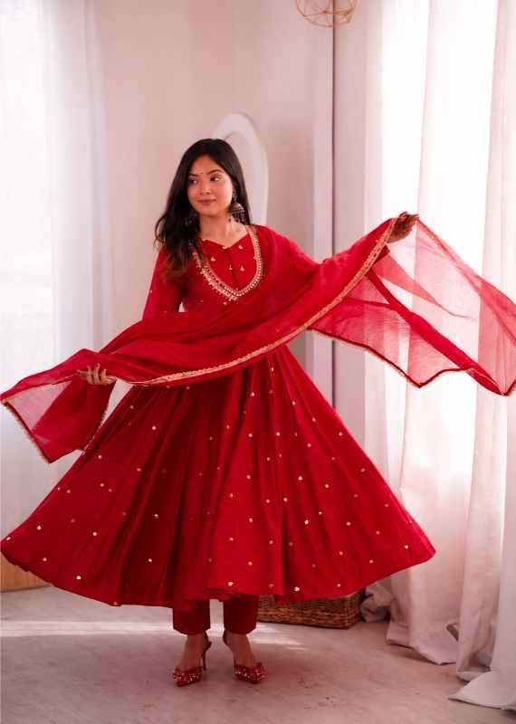 Heavy Roman Silk Embroidery Gown