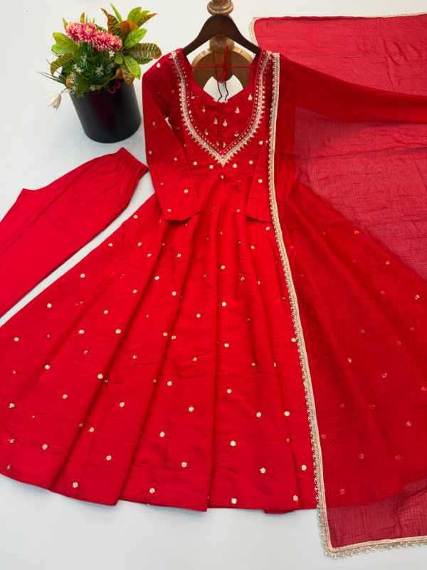 Heavy Roman Silk Embroidery Gown