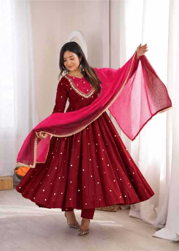 Heavy Roman Silk Embroidery Gown