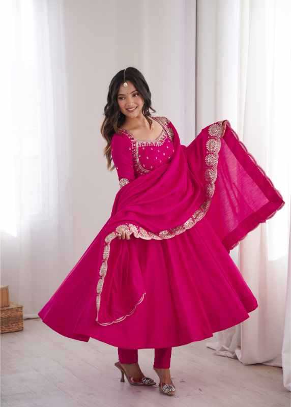 Heavy Roman Silk Embroidery Gown in Pink