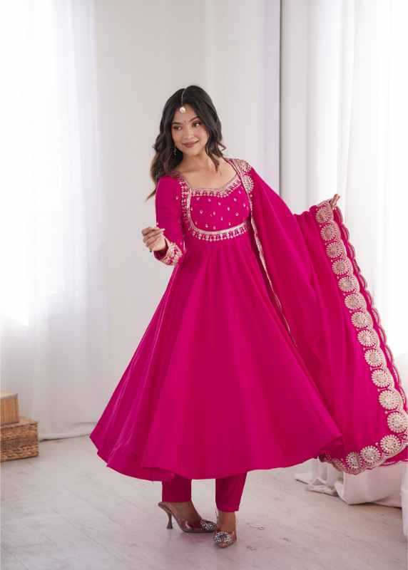 Heavy Roman Silk Embroidery Gown in Pink