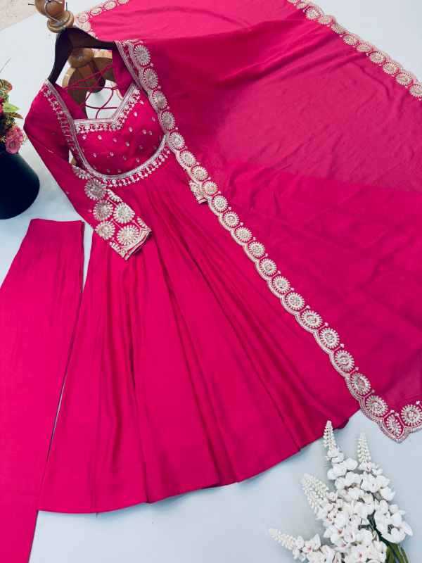 Heavy Roman Silk Embroidery Gown in Pink