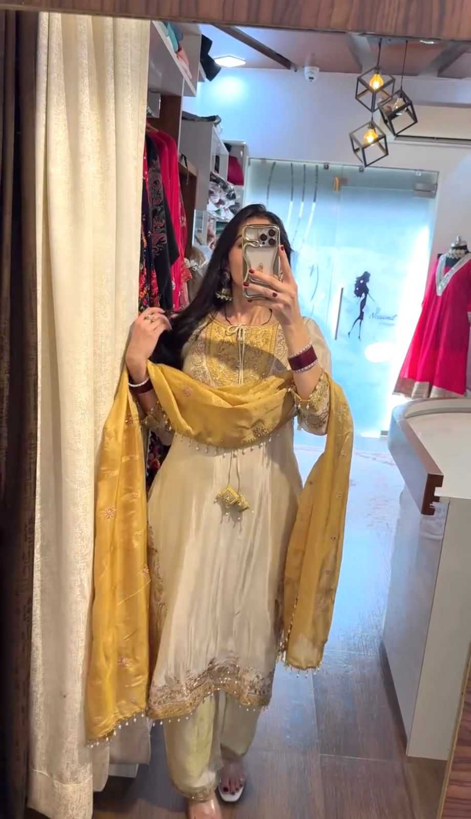Heavy Roman Silk Embroidery Suit 5371