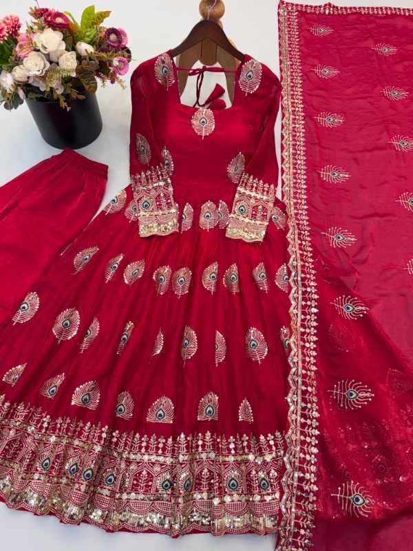 Fendy Embroidery Gown in Off White