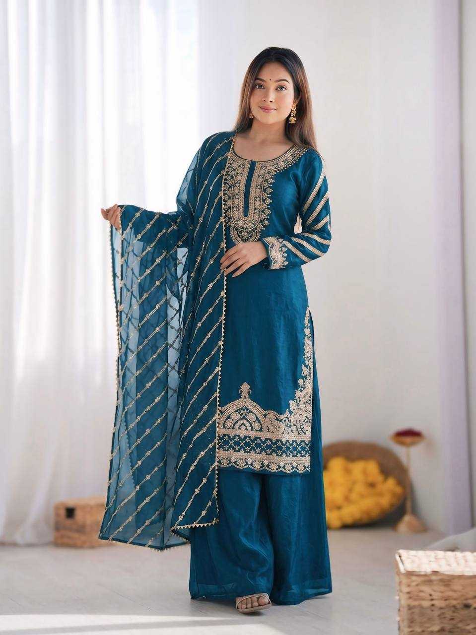 Fendy Embroidery Suit