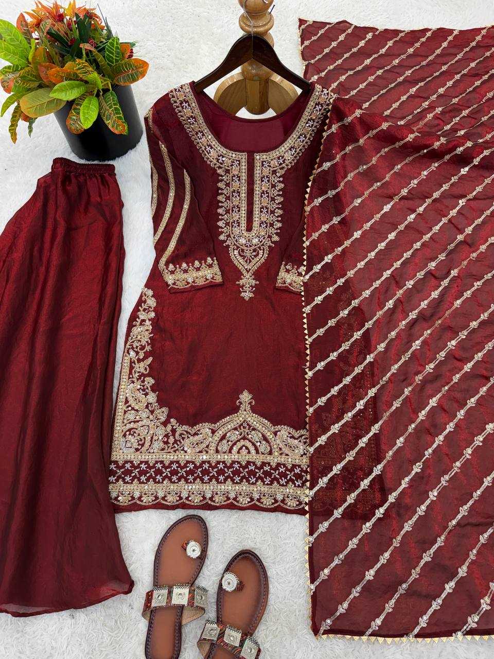 Fendy Embroidery Suit