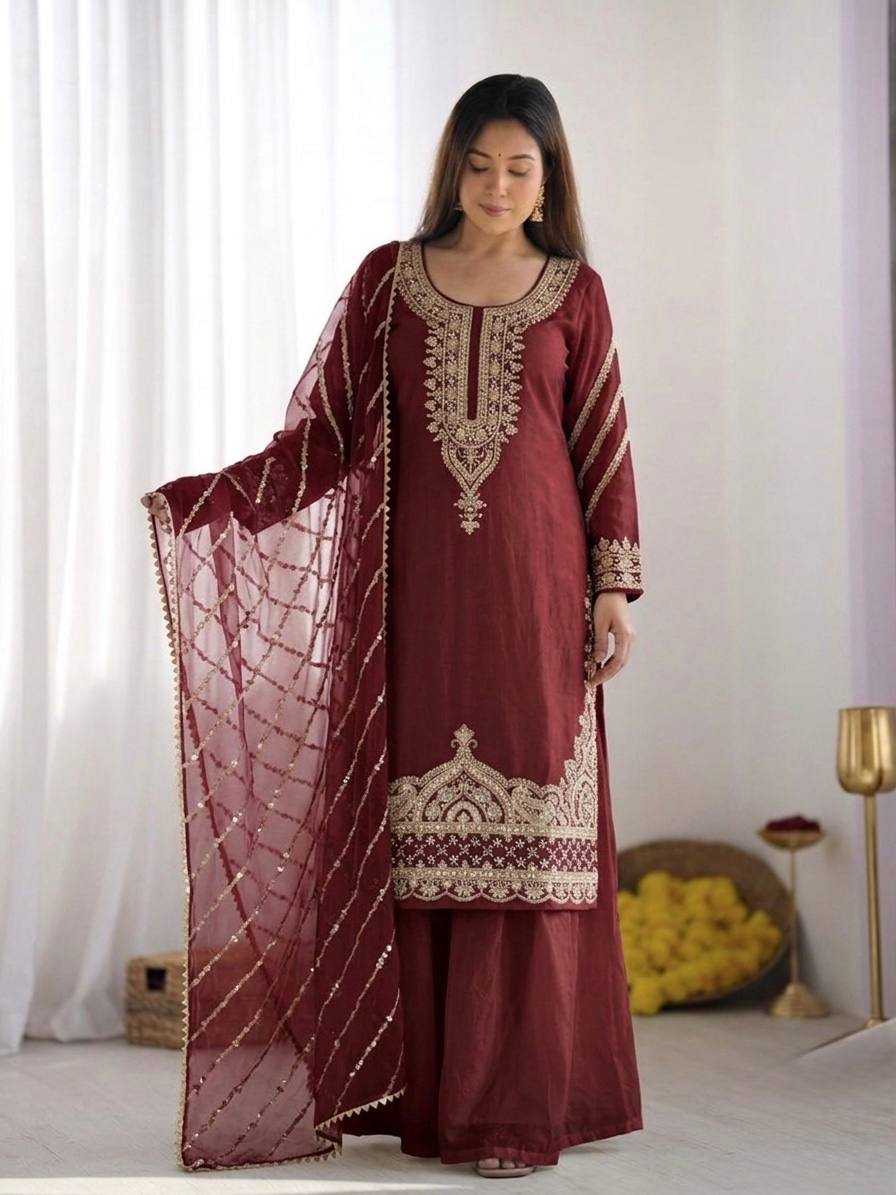 Fendy Embroidery Suit