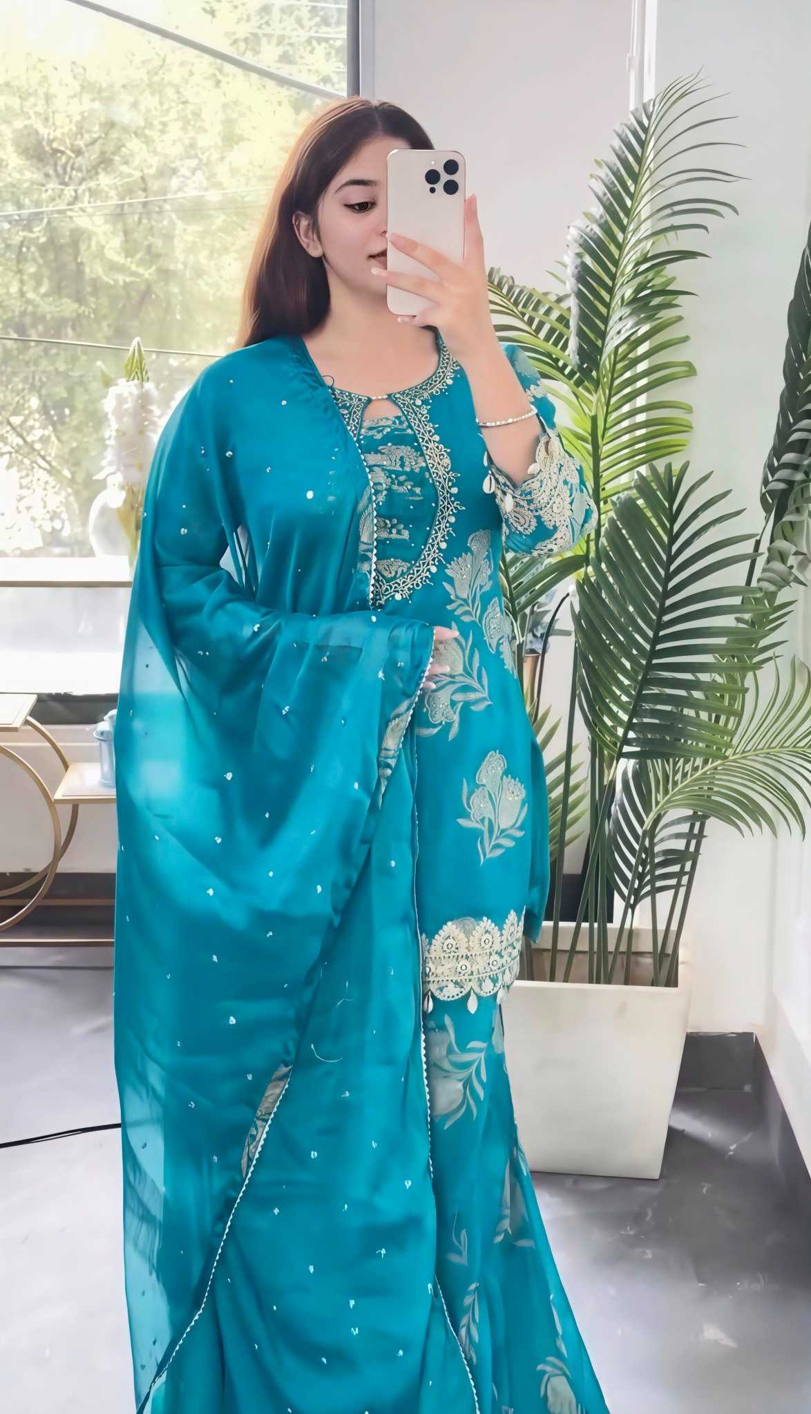 Embroidery Suit