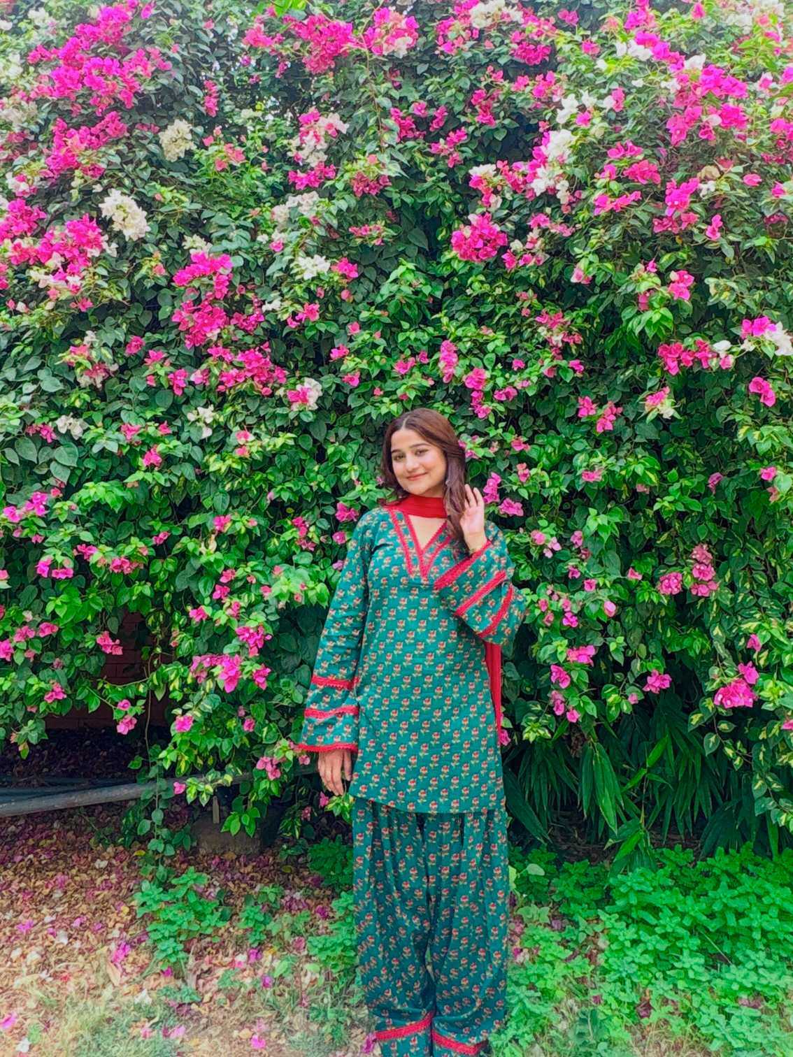 Crepe Ladies Suit