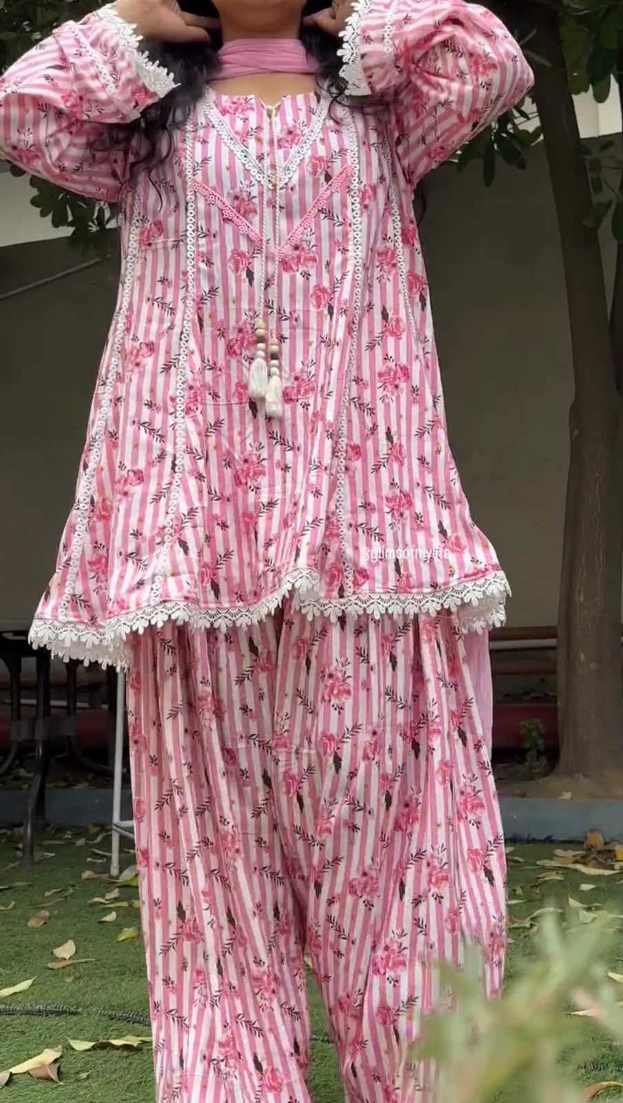Crepe Ladies Suit