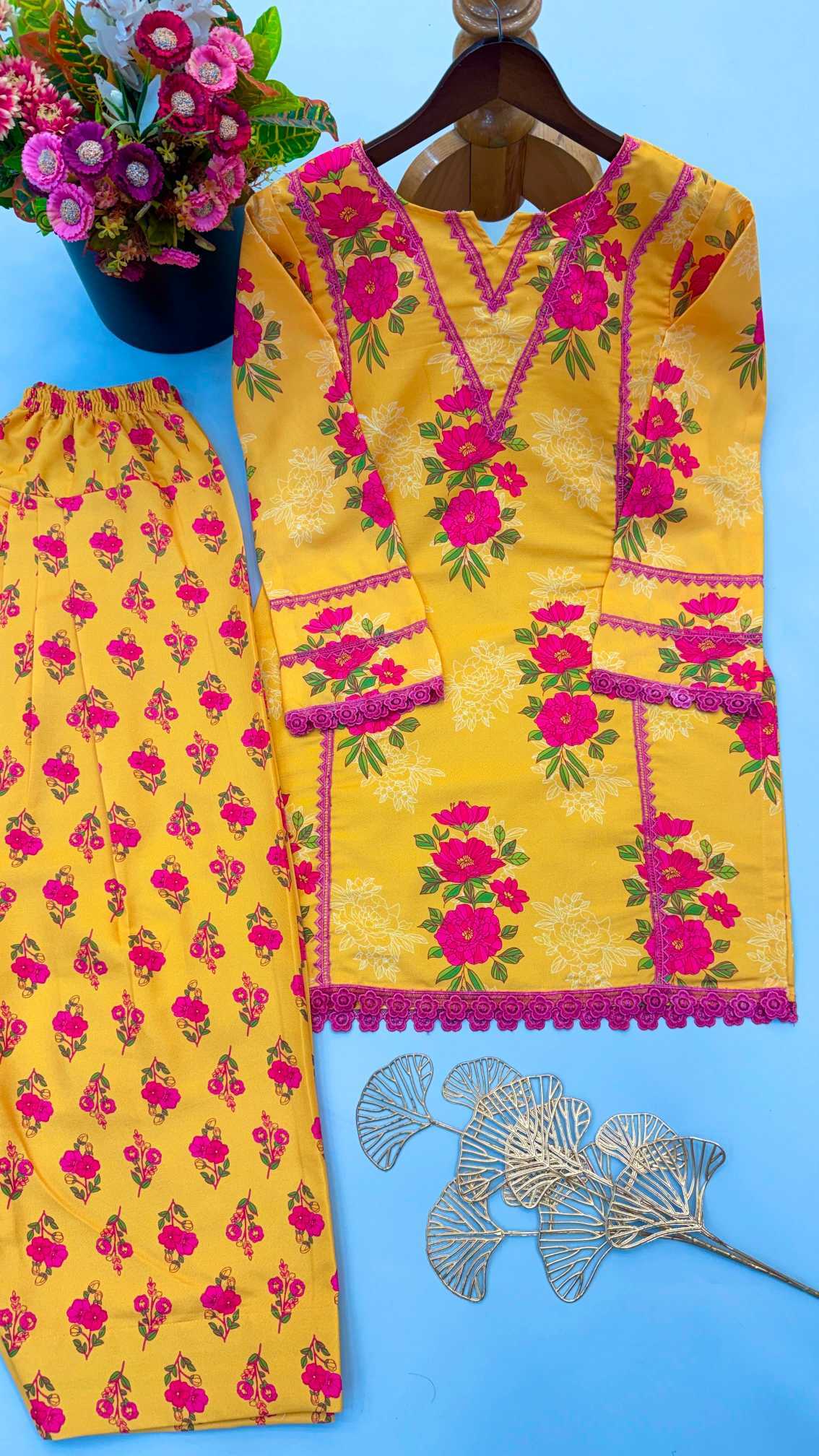 Crepe Ladies Suit