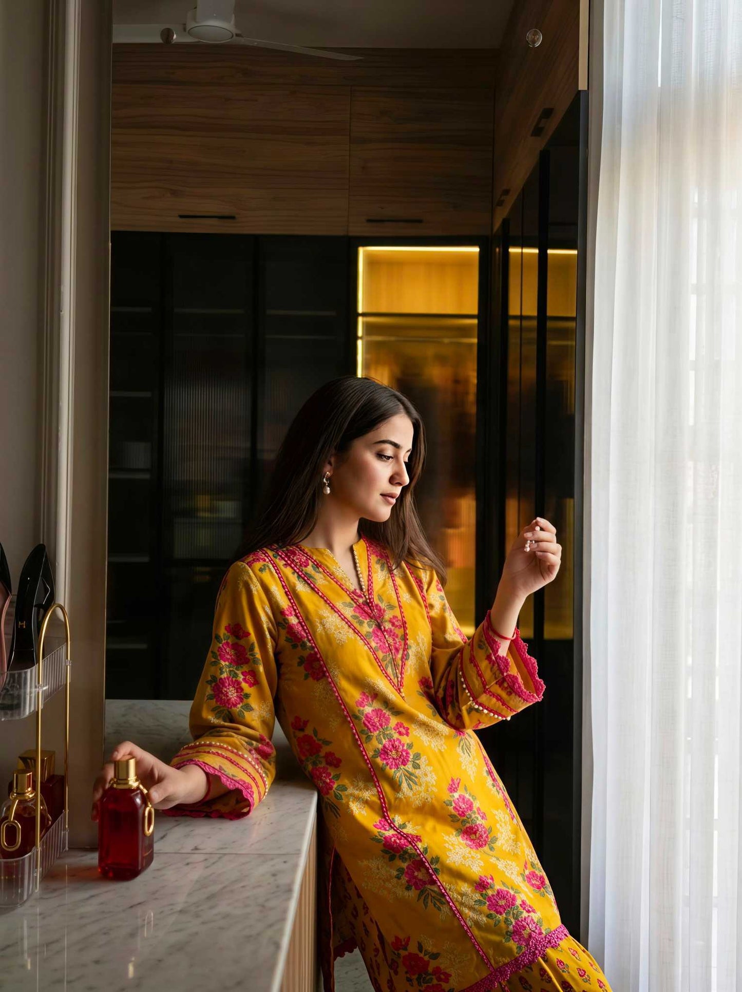 Crepe Ladies Suit