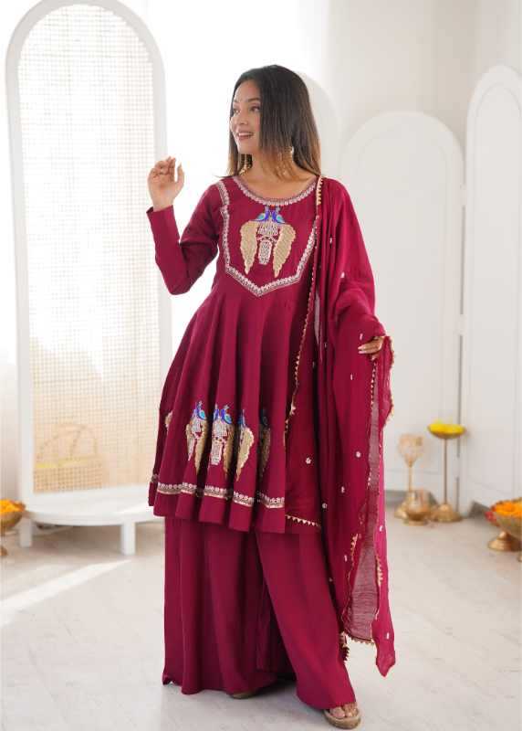 Heavy Roman Silk Embroidery Suit 916
