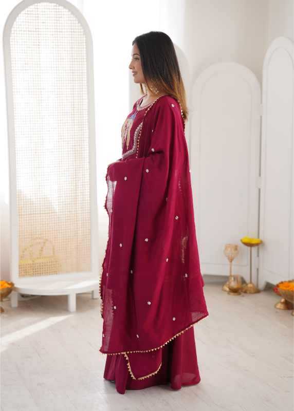 Heavy Roman Silk Embroidery Suit 916