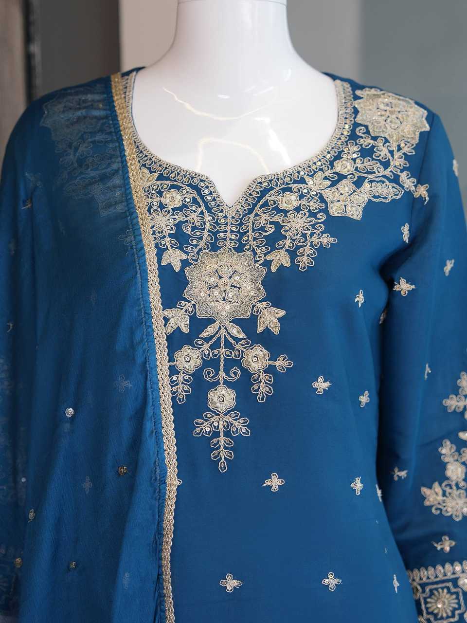 Heavy Roman Silk Embroidery Suit
