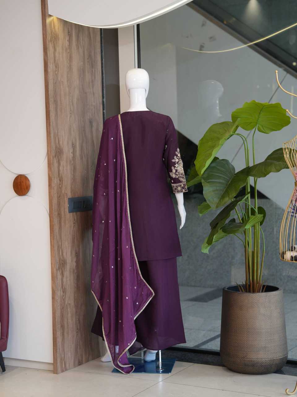 Heavy Roman Silk Embroidery Suit