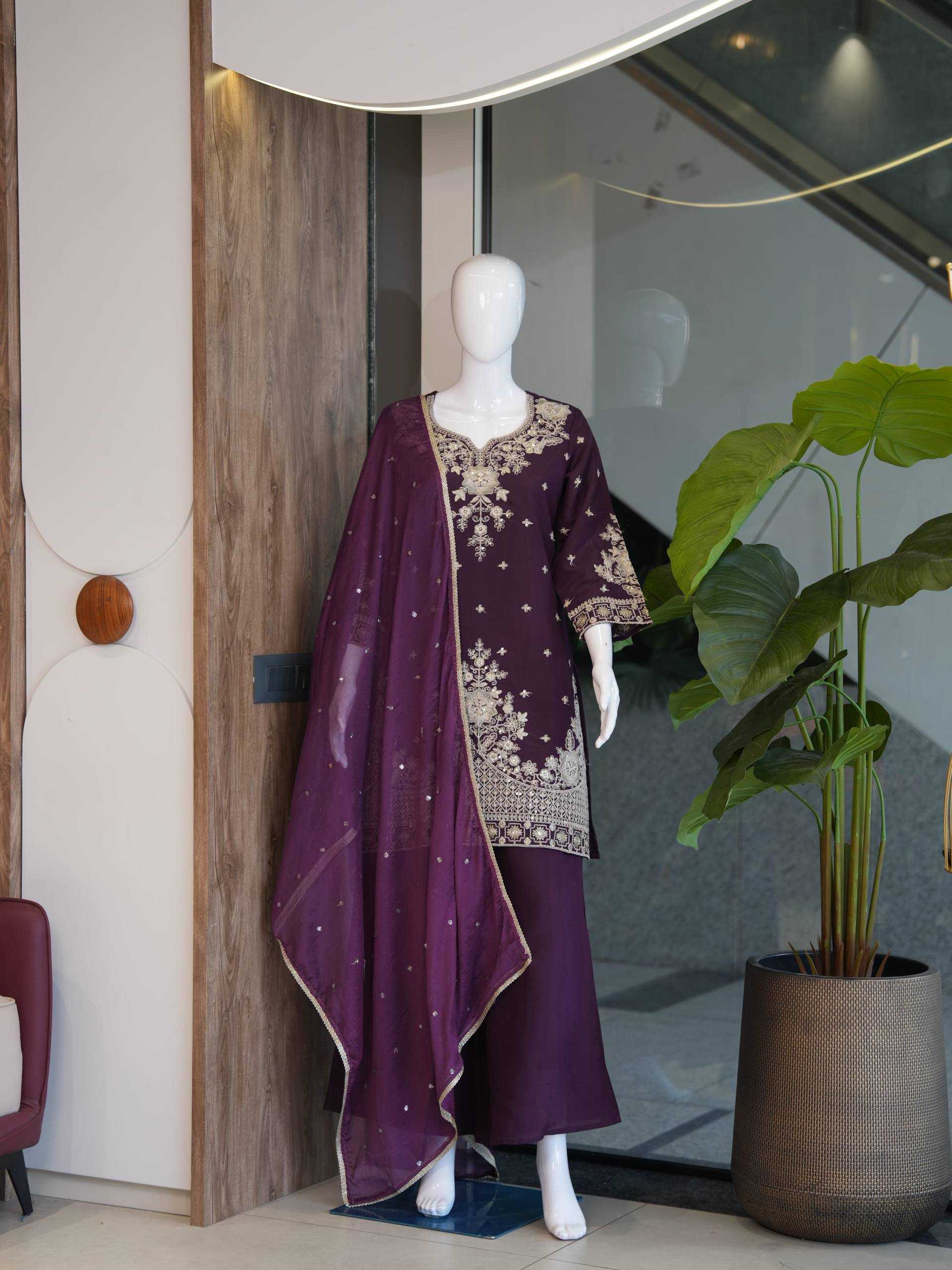 Heavy Roman Silk Embroidery Suit