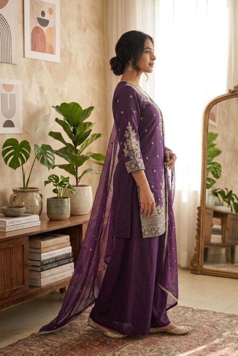 Heavy Roman Silk Embroidery Suit