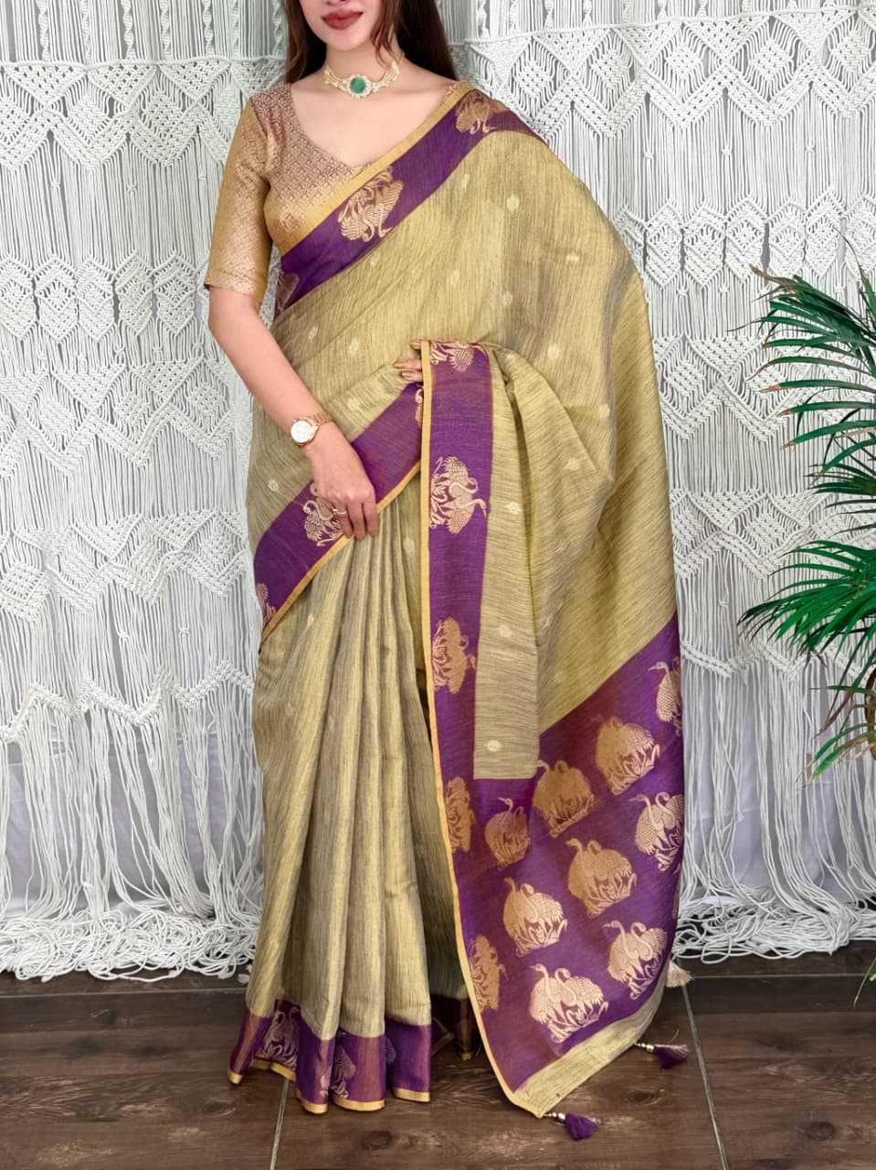 Hanshini Soft Cotton Silk Saree