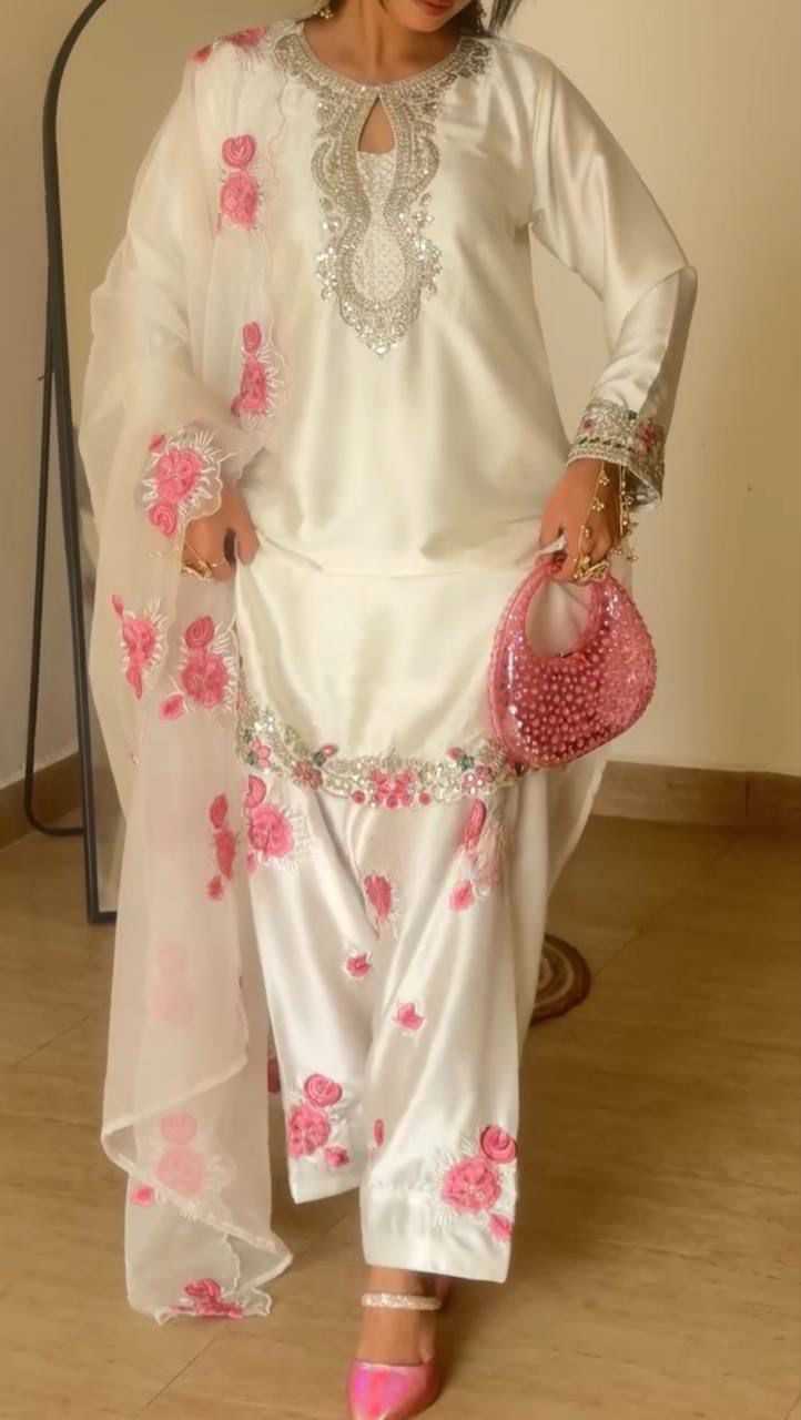 Japan Sartin Embroidery Suit