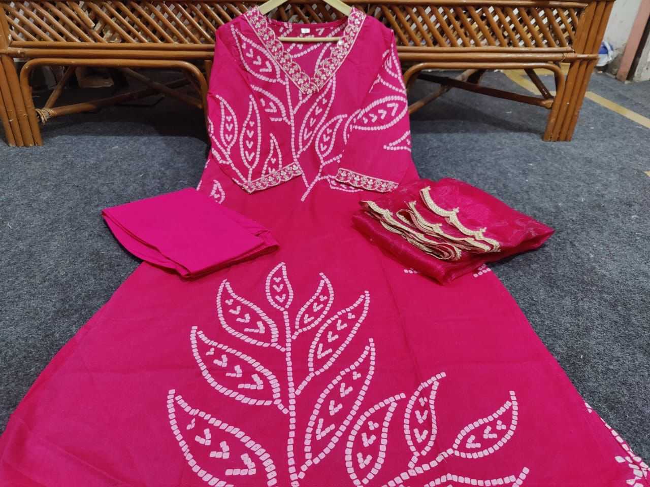 Chinon Silk Ladies Suit