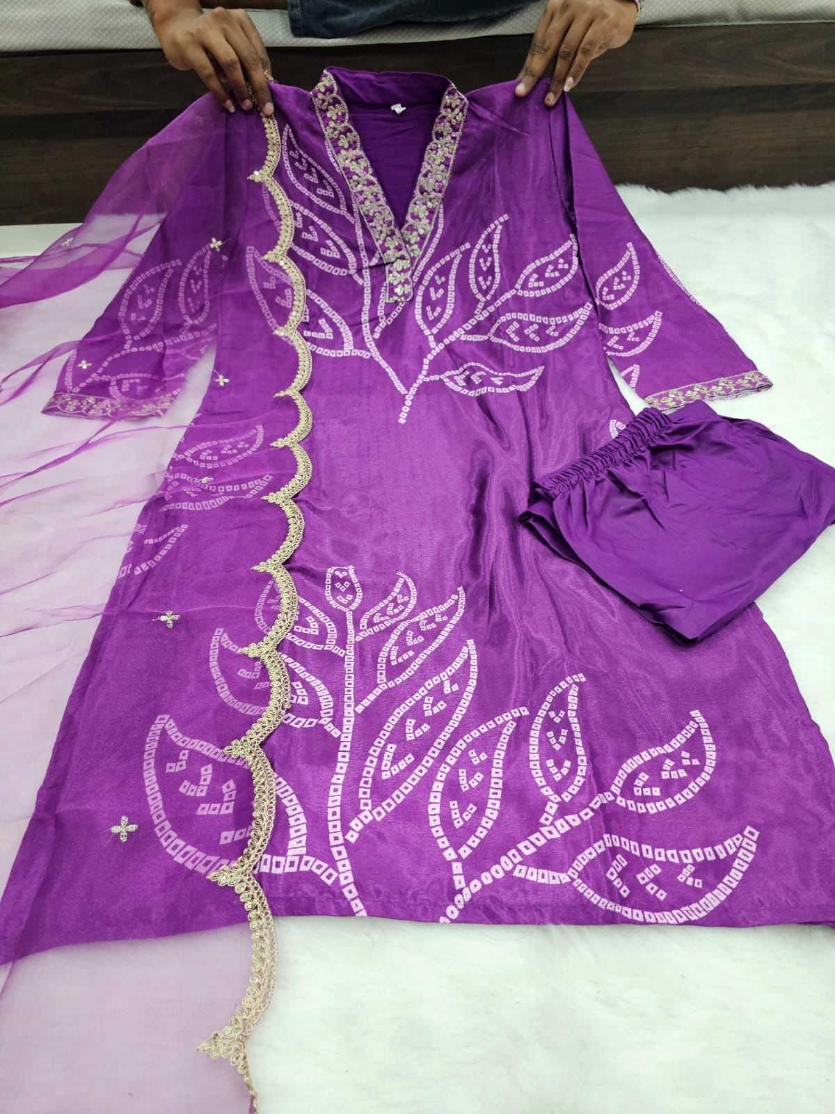 Chinon Silk Ladies Suit