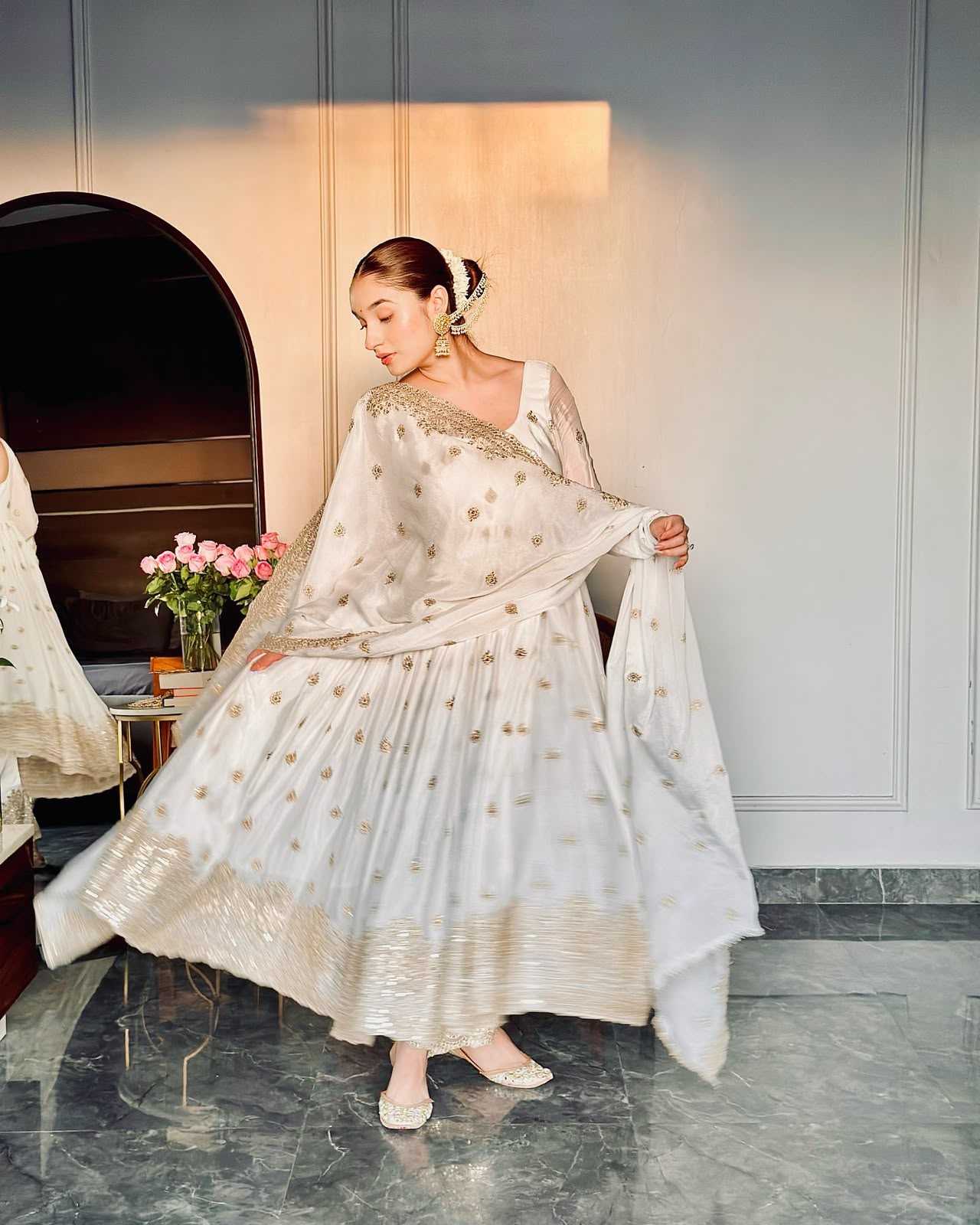 Chinon Silk Embroidery Gown