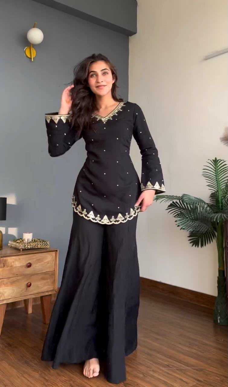 Embroidery Suit