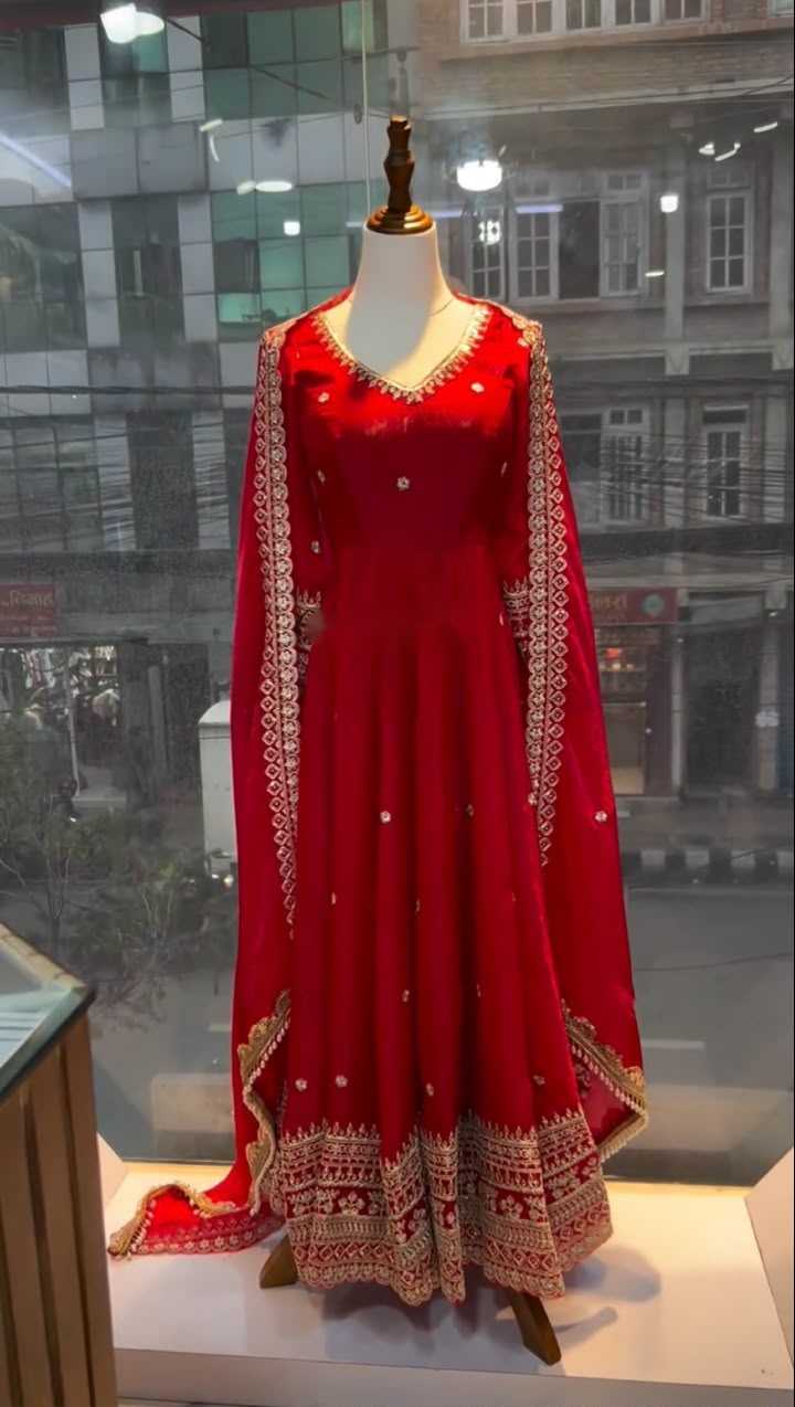 Pure Silk Embroidery Gown