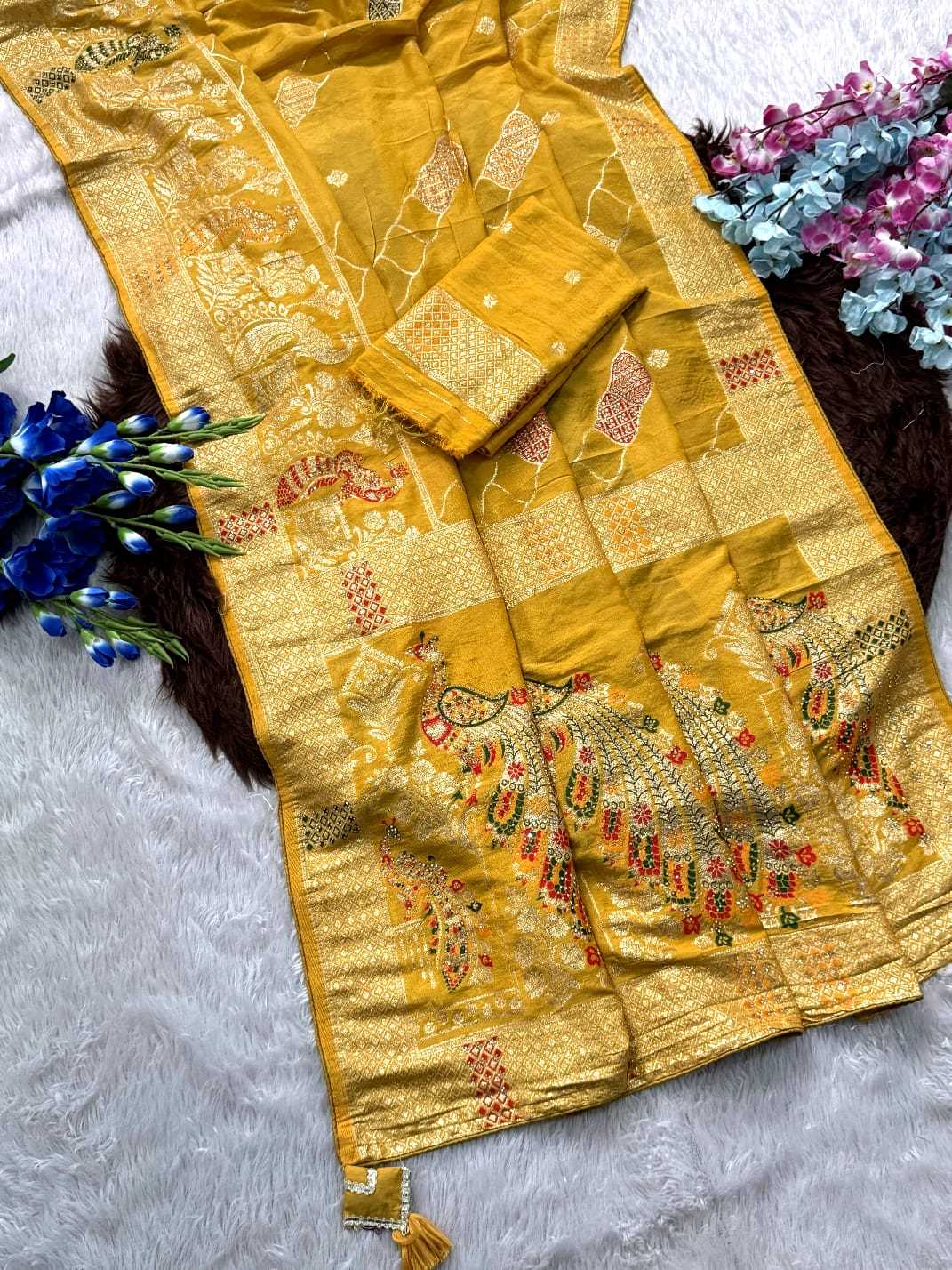 Dola Silk Banarasi Saree
