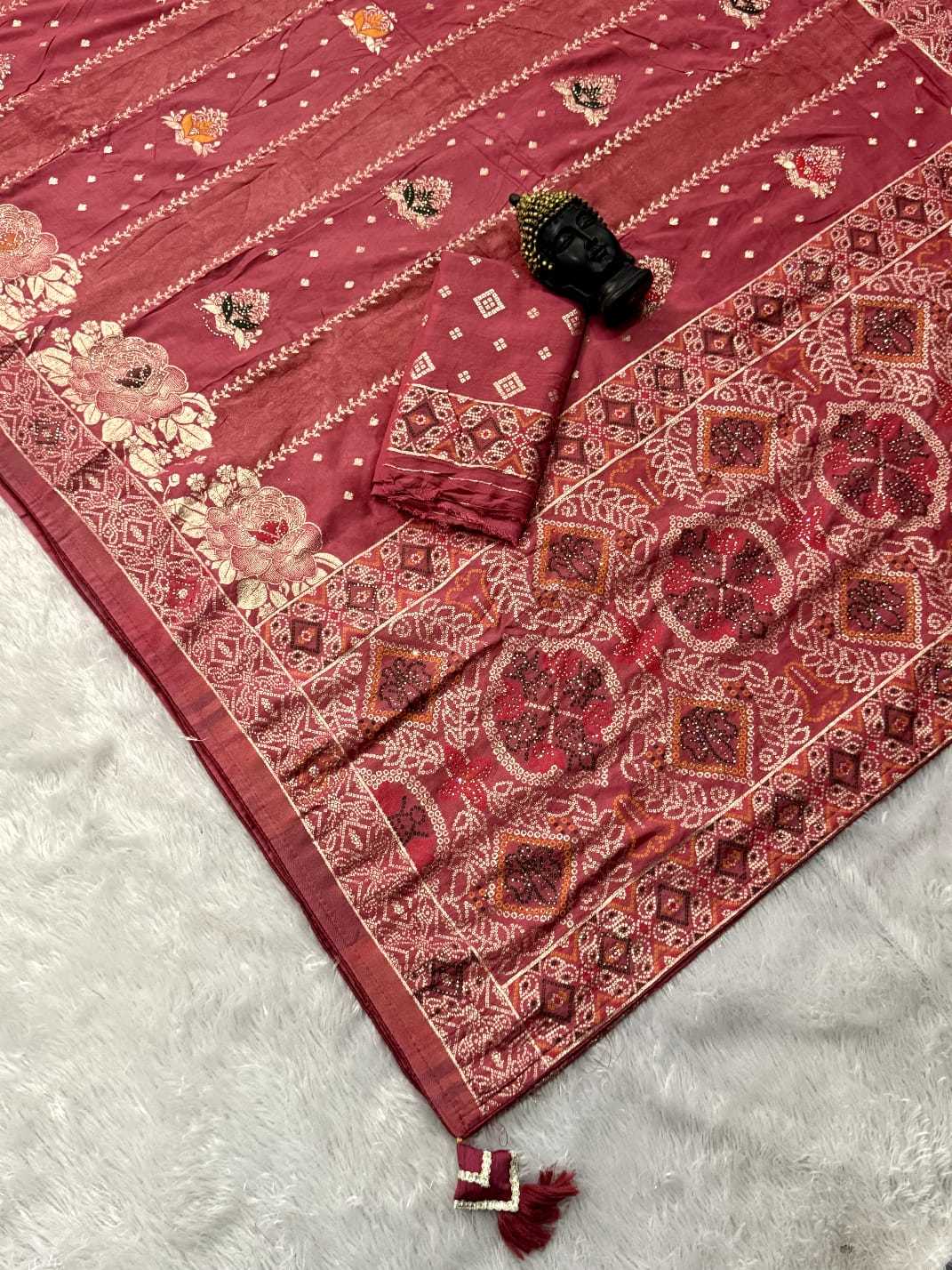 Latest Viscose Floral Saree