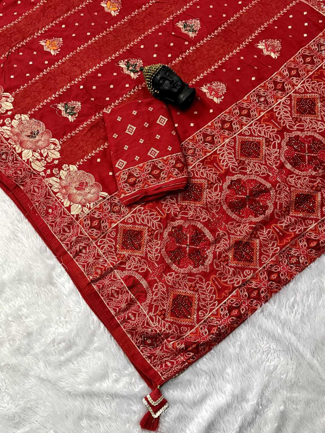 Latest Viscose Floral Saree