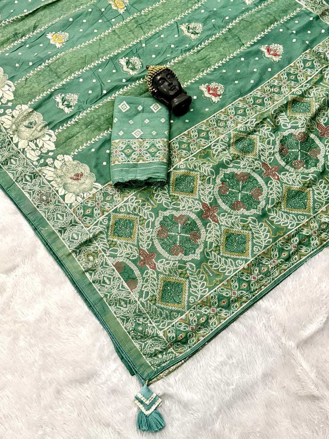 Latest Viscose Floral Saree