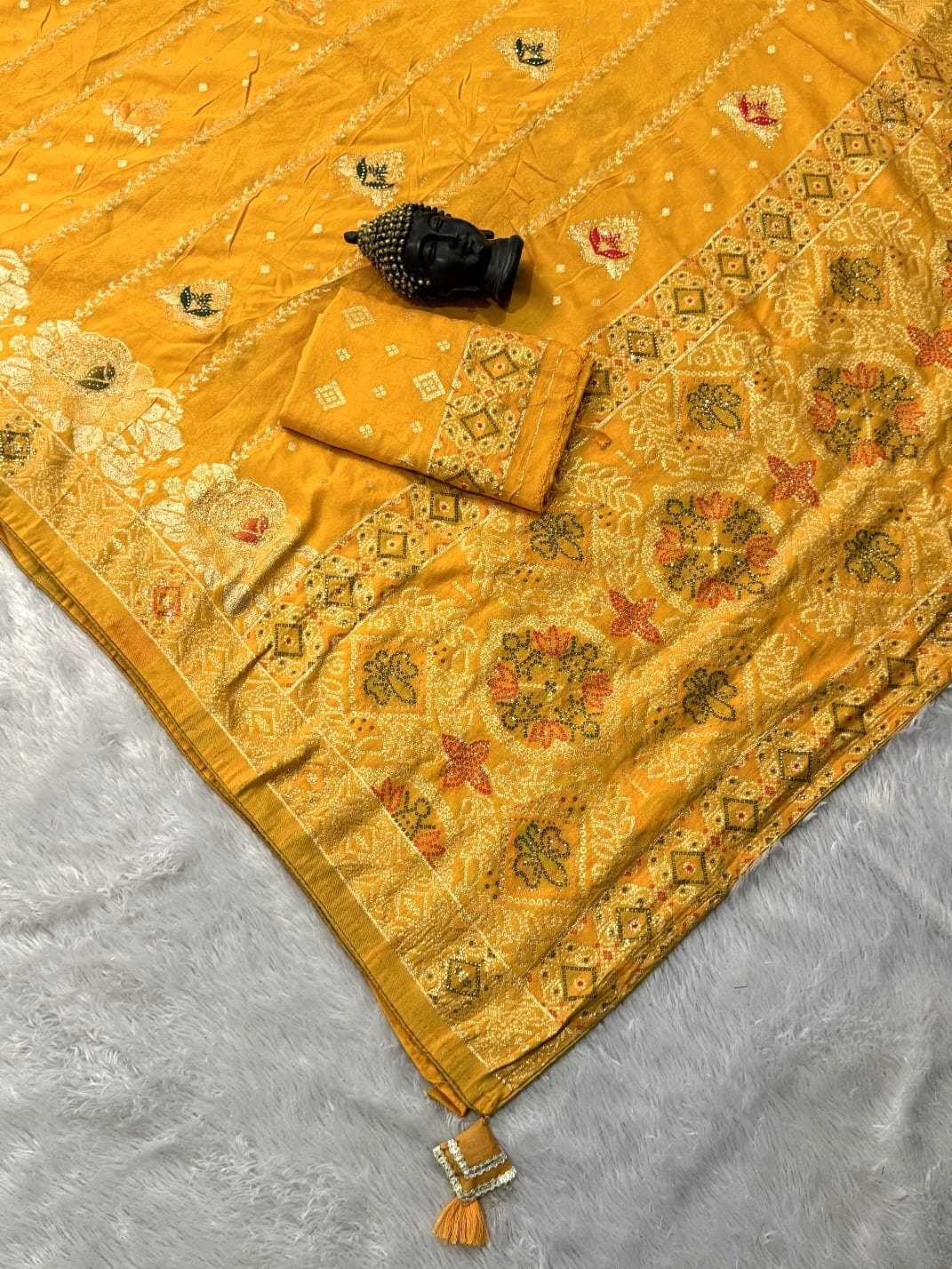 Latest Viscose Floral Saree