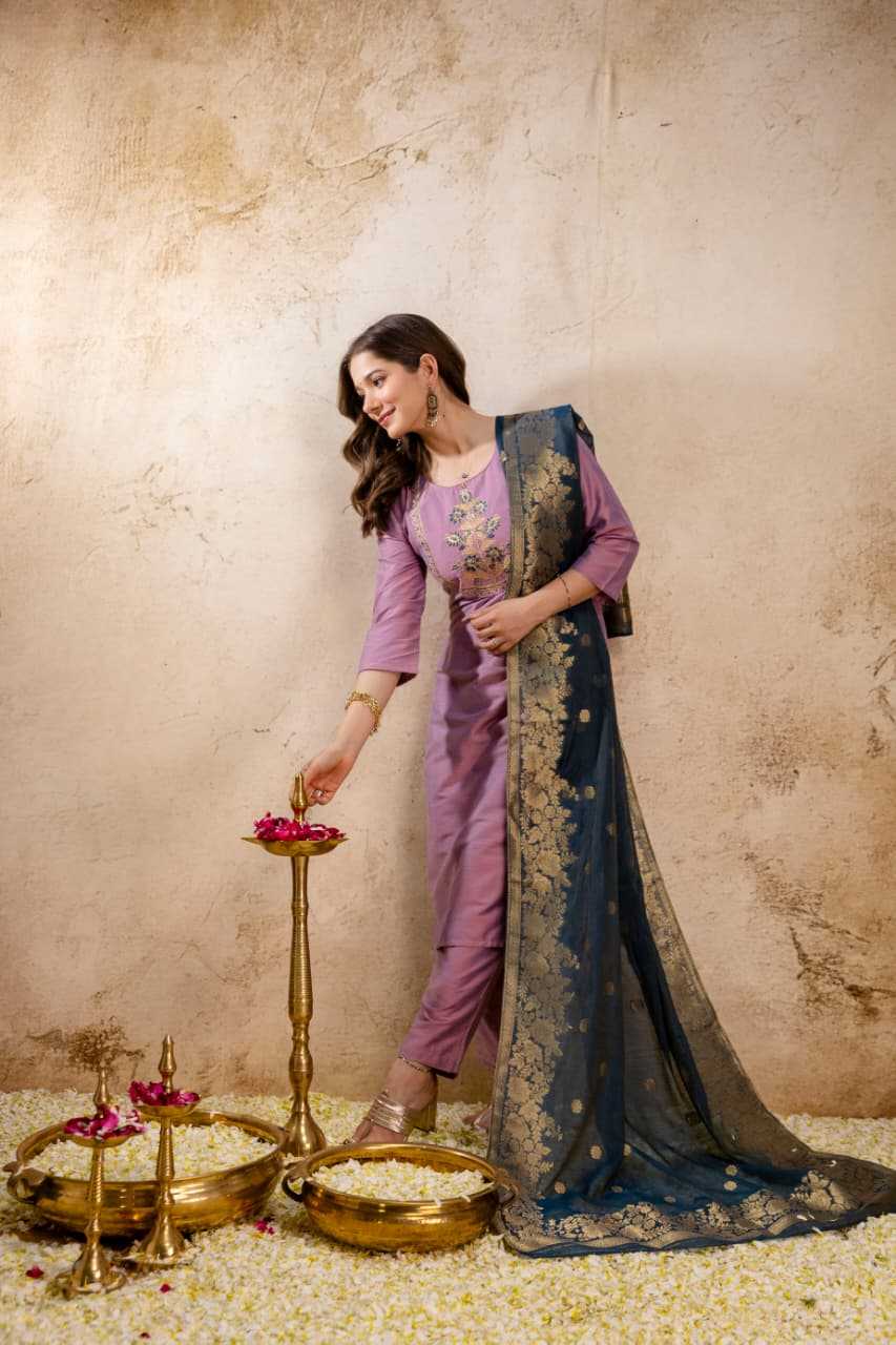 Naisa Cotton Party Wear Kurti