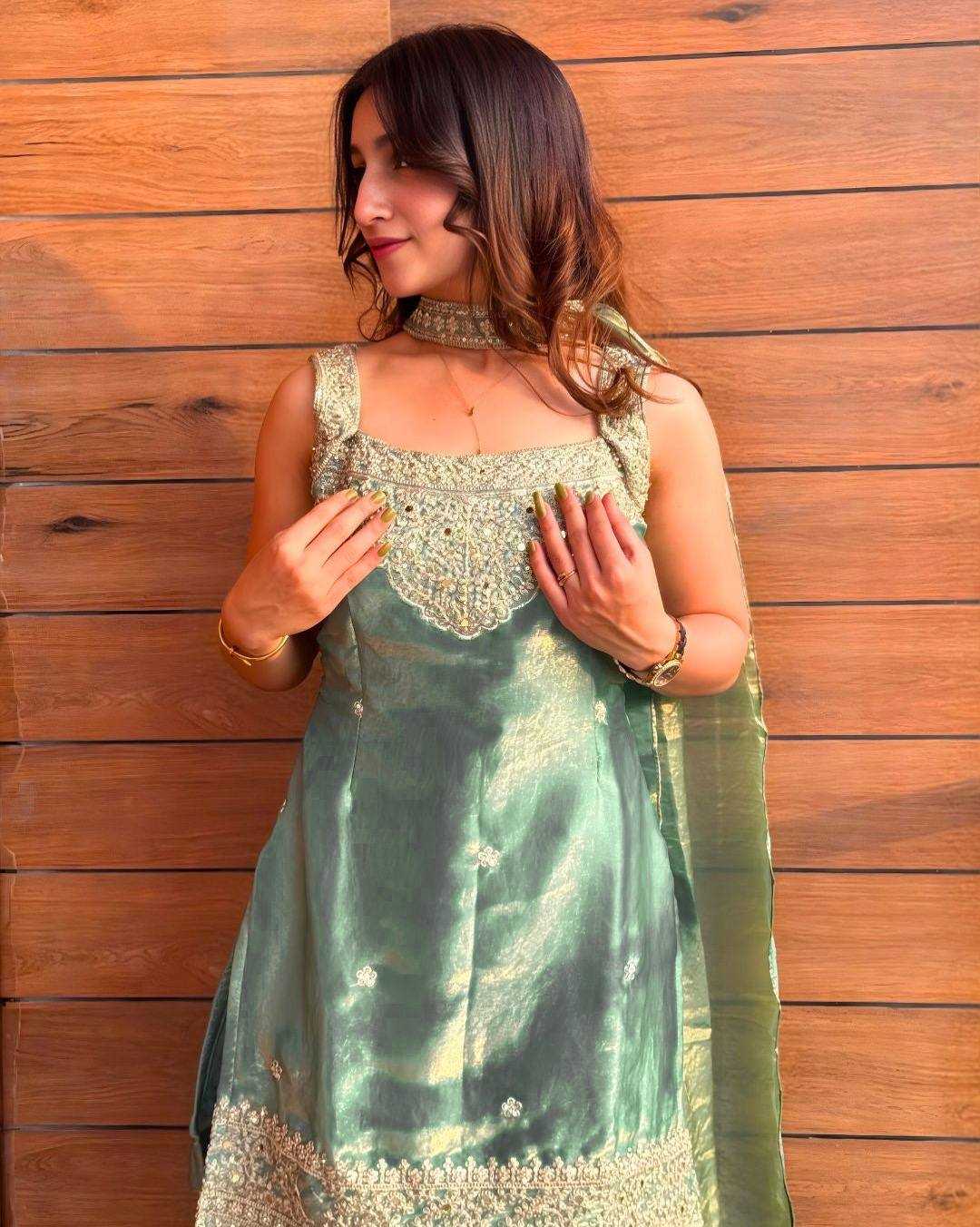 Fendy Embroidery Suit